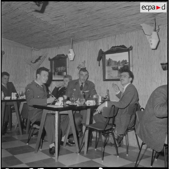 Visite d’un restaurant vietnamien. [Description en cours]