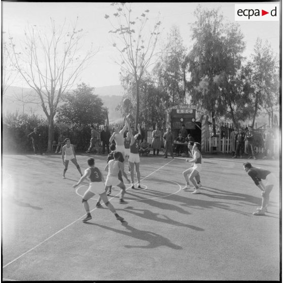 Match de basket-ball. [Description en cours]