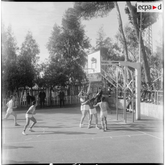 Match de basket-ball. [Description en cours]