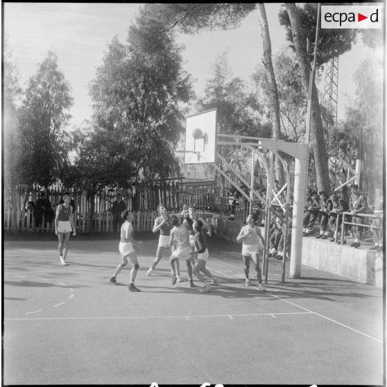 Match de basket-ball. [Description en cours]