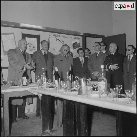 Réception dans les locaux du journal Le Bled. [Description en cours]