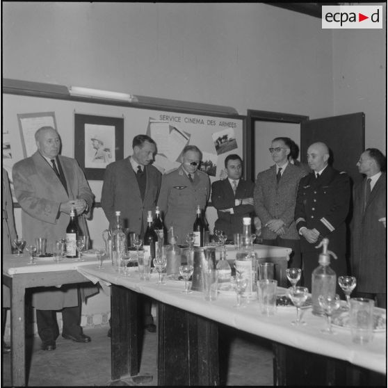 Réception dans les locaux du journal Le Bled. [Description en cours]