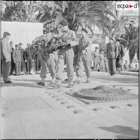 Retour à Alger des élèves moniteurs de la jeunesse algérienne. [Description en cours]