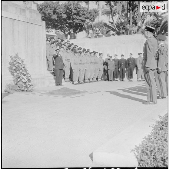 Retour à Alger des élèves moniteurs de la jeunesse algérienne. [Description en cours]