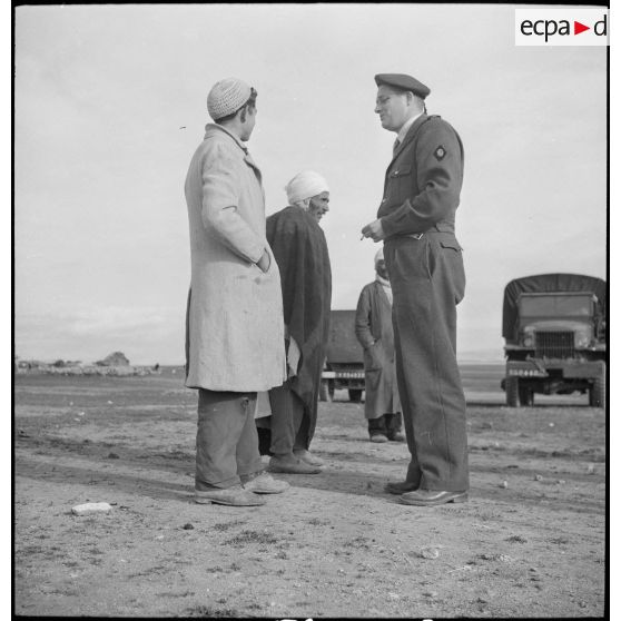 Le groupe d'hélicoptères n° 2 à Aïn-Arnat. [Description en cours]