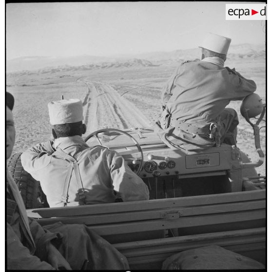 Le 4e REI à Zeribet-el-Oued. [Description en cours]