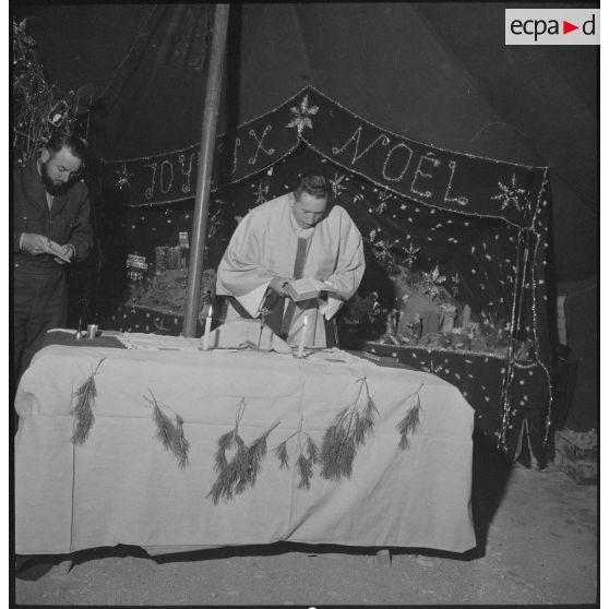 Le 4e REI à Zeribet-el-Oued. [Description en cours]