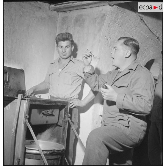 Le 4e REI à Zeribet-el-Oued. [Description en cours]