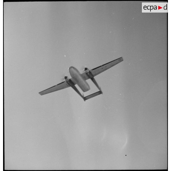 Le 4e REI à Zeribet-el-Oued. [Description en cours]