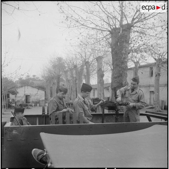 Environs du camp d’Erlon. [Description en cours]