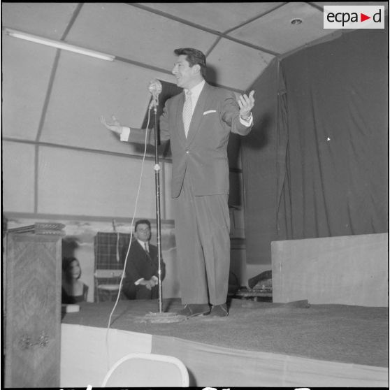 Spectacle récréatif en l'honneur des militaires blessés ou malades. [Description en cours]