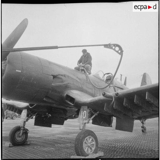 La 15e flottille de l'Aéronavale sur la base aérienne opérationnelle de Télergma (BAO) 211. [Description en cours]