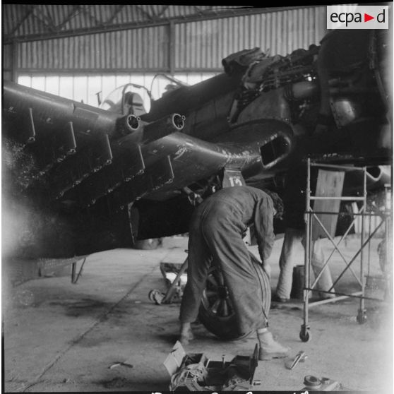 La 15e flottille de l'Aéronavale sur la base aérienne opérationnelle de Télergma (BAO) 211. [Description en cours]