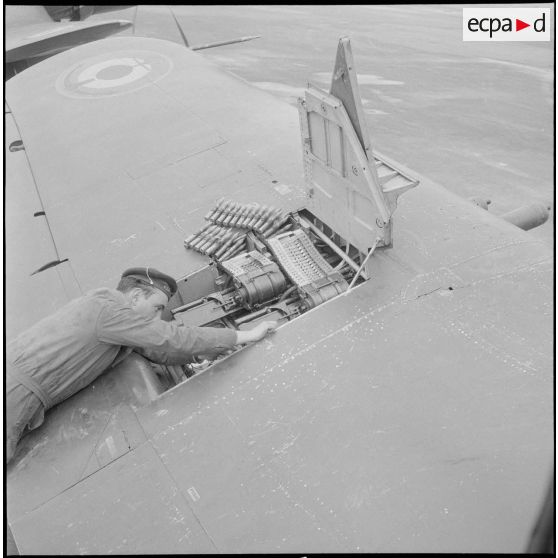 La 15e flottille de l'Aéronavale sur la base aérienne opérationnelle de Télergma (BAO) 211. [Description en cours]