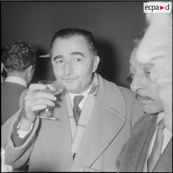 Arrivée des joueurs du stade Rennais à Alger. [Description en cours]