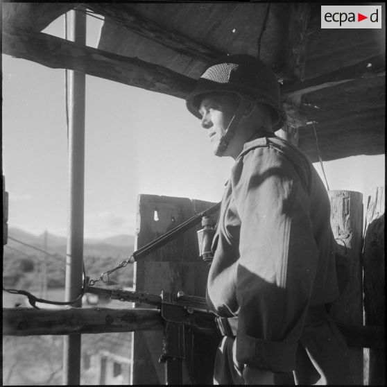 Le 7e RH à Bouïra dans la région d'Alger. [Description en cours]