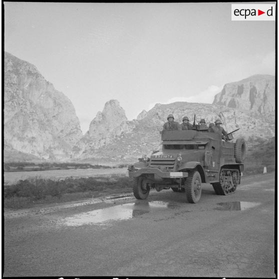 Le 2/3e REI à Tissemiran. [Description en cours]