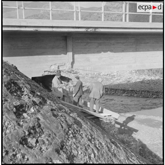 Le 2/3e REI à Tissemiran. [Description en cours]