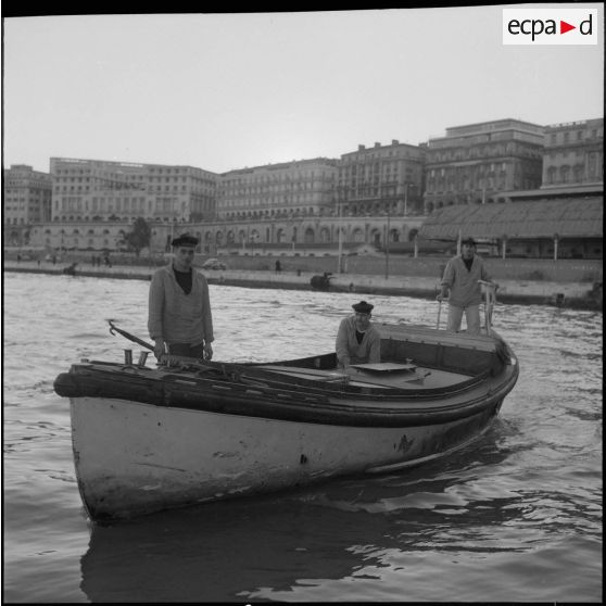 Le Berbère et son équipage. [Description en cours]