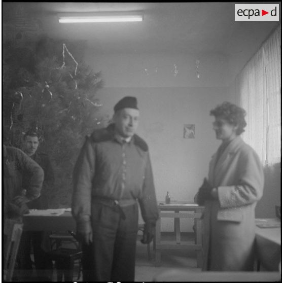 Une base d'hélicoptères. [Description en cours]