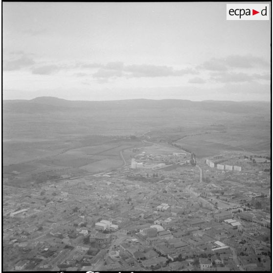 Une base d'hélicoptères. [Description en cours]