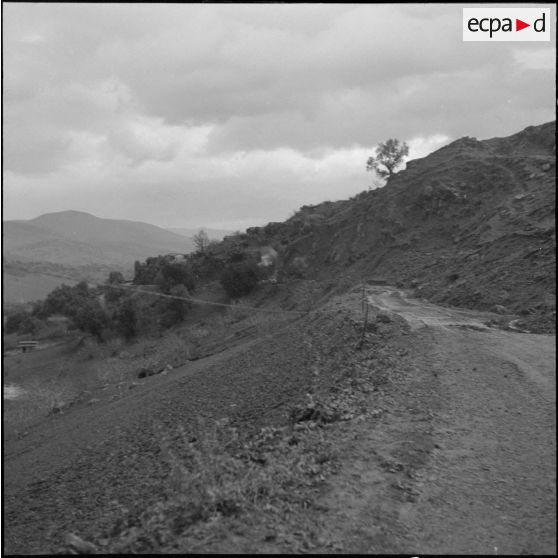 Le 2/11e RIC à Adekar. [Description en cours]