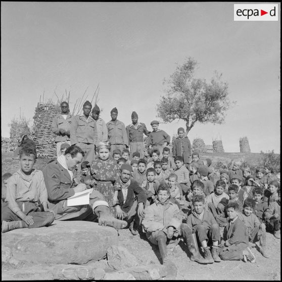 Le 2/11e RIC à Adekar. [Description en cours]