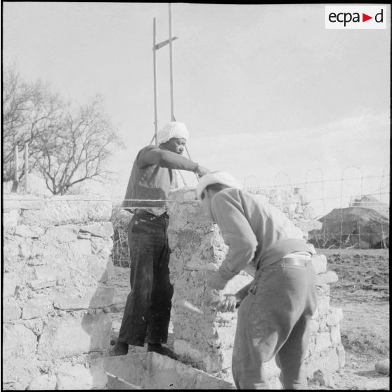 Chantier de construction. [Description en cours]