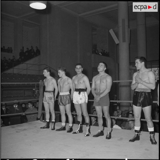 Demi-finale et finale interarmes de boxe d'Afrique du Nord. [Description en cours]