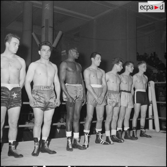 Demi-finale et finale interarmes de boxe d'Afrique du Nord. [Description en cours]