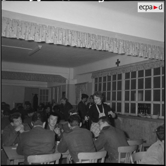 Foyer de la Croix-Rouge française. [Description en cours]