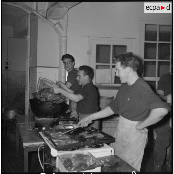 Foyer de la Croix-Rouge française. [Description en cours]