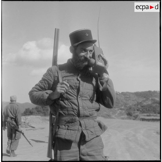 Le 22e RI et sa harka. [Description en cours]