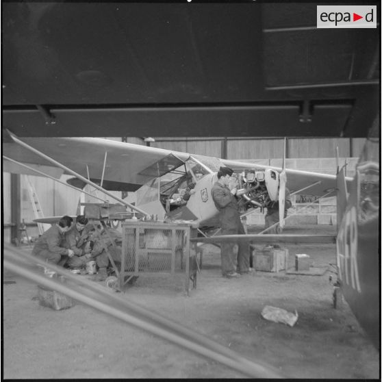 Atelier de réparation de l’ALAT [Description en cours].