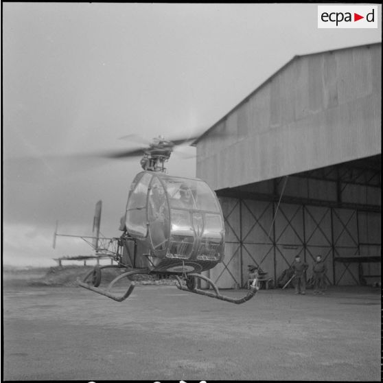 Atelier de réparation de l’ALAT [Description en cours].