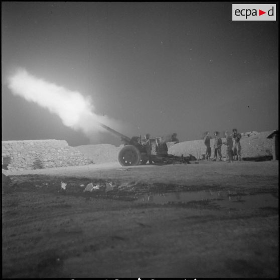 Tirs d'artillerie. [Description en cours]