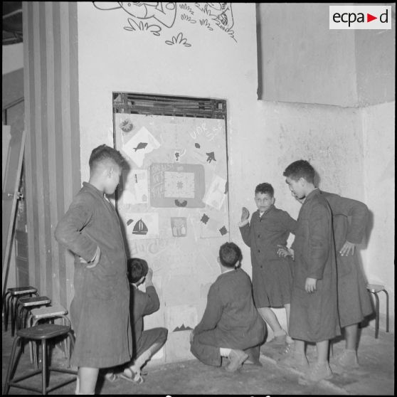 Un centre de jeunesse. [Description en cours]