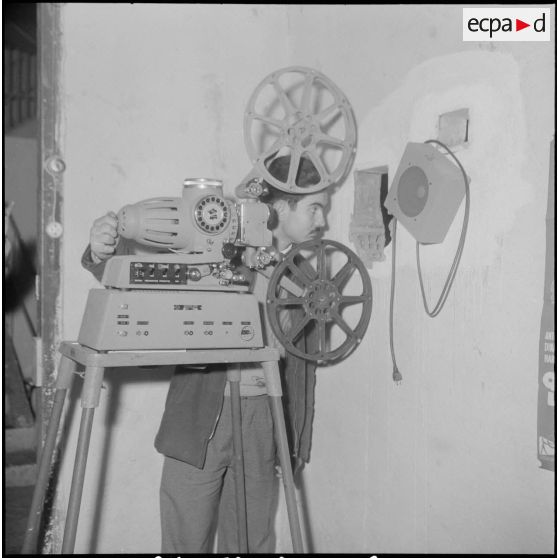 Un centre de jeunesse. [Description en cours]