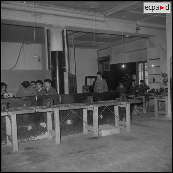 Un centre de jeunesse. [Description en cours]