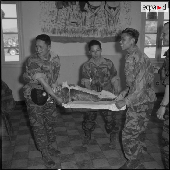 Fête du Têt chez les commandos vietnamiens à Beni-Messous. [Description en cours]