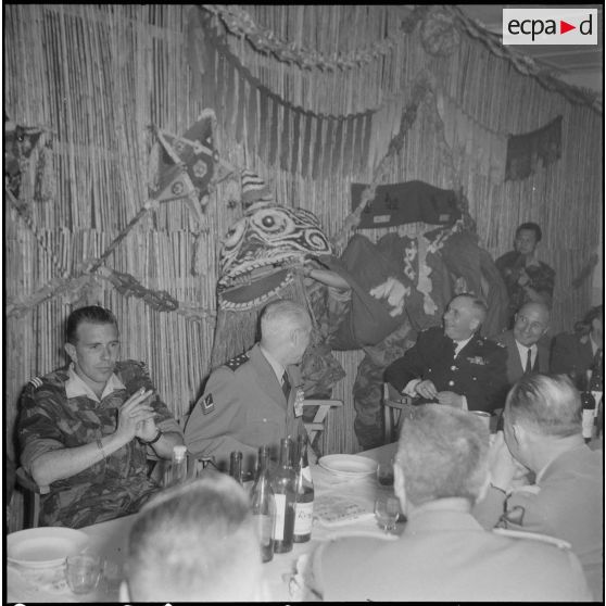 Fête du Têt chez les commandos vietnamiens à Beni-Messous. [Description en cours]