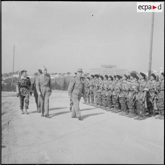 Fête du Têt chez les commandos vietnamiens à Beni-Messous. [Description en cours]