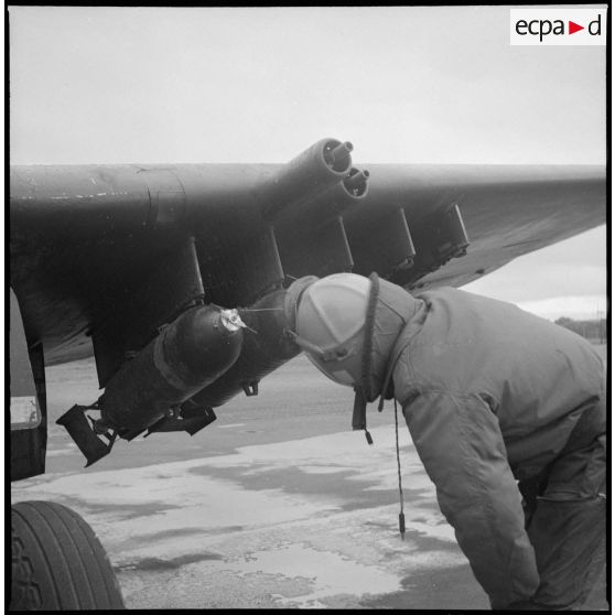 Base aéronavale de la 12e flottille (12F). [Description en cours]