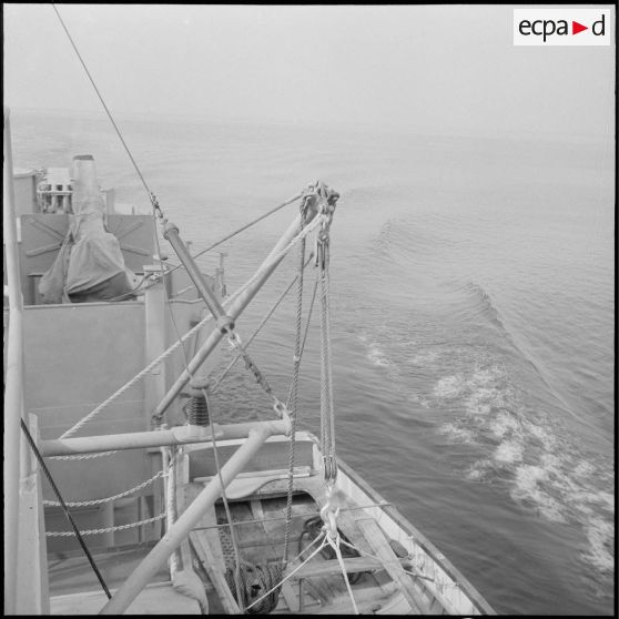 Le Berbère en mission au large des côtes d’Algérie. [Description en cours]