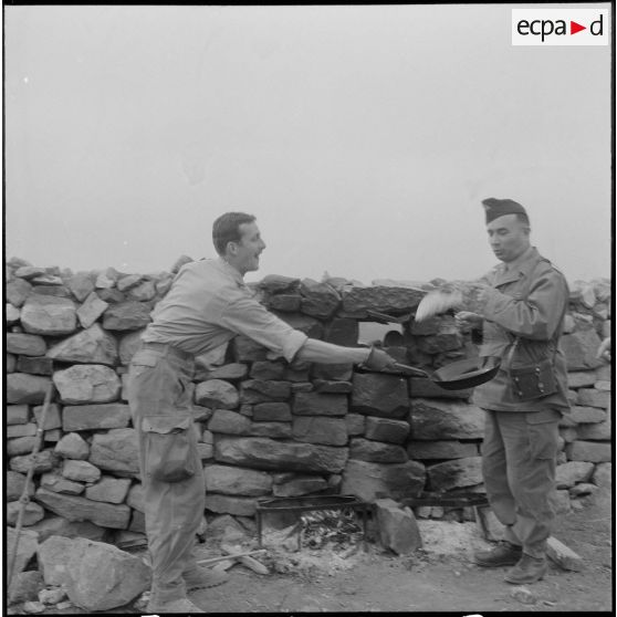 Poste près de la frontière tunisienne.[Description en cours]