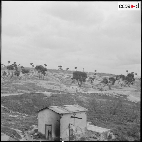 Poste près de la frontière tunisienne.[Description en cours]
