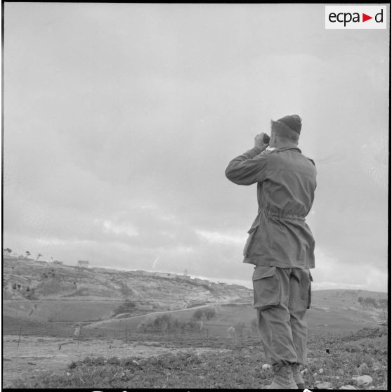 Poste près de la frontière tunisienne.[Description en cours]