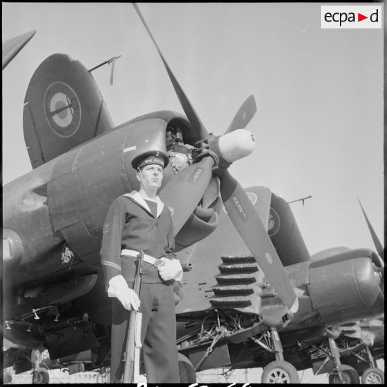 Le porte-avions Le Bois-Belleau. [Description en cours]