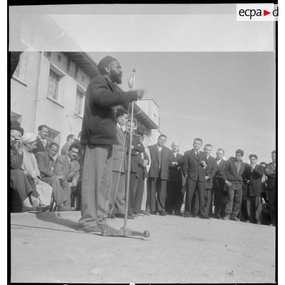 Réunion d'Action Psychologique à Maison-Carrée. [Description en cours]