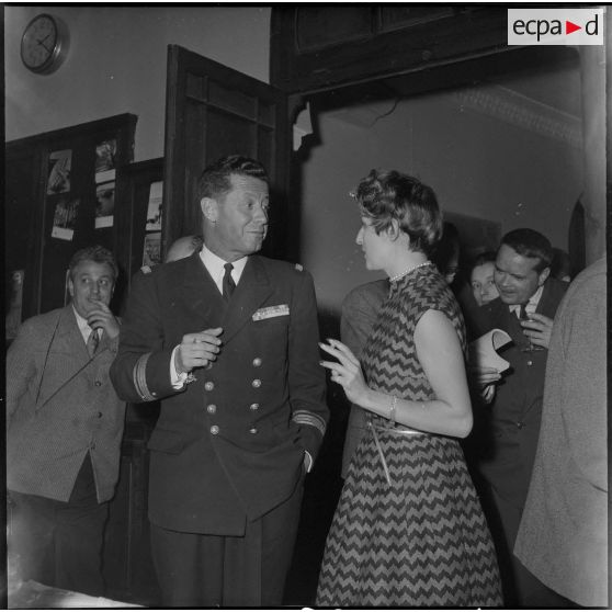 Inauguration d'une exposition sur la Marine. [Description en cours]